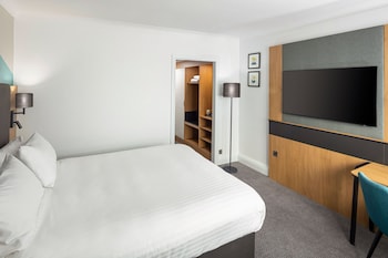 Standard Room, 1 Queen Bed