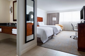 Room, 1 King Bed (Concierge Lounge Access)
