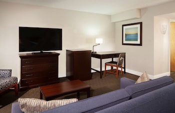 Room, 1 King Bed, Pool View (Alcove)