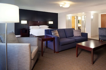 Junior Suite, 1 King Bed (Marina View)