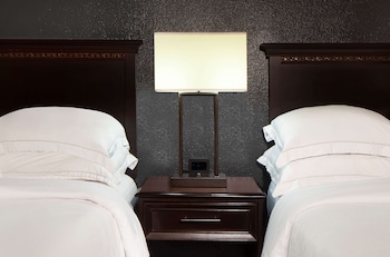 Deluxe Room, 2 Double Beds