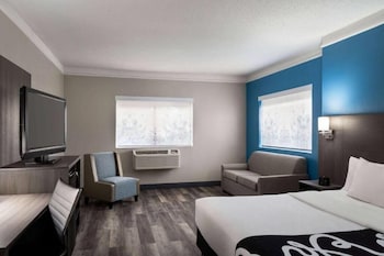 Deluxe Room, 1 King Bed, Non Smoking