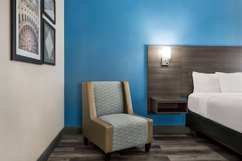 Room, 1 King Bed, Non Smoking