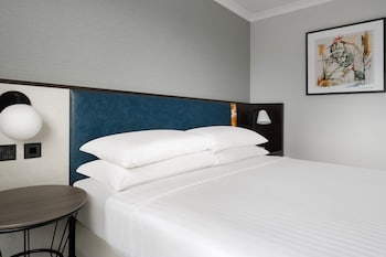 Superior Room, 1 King Bed