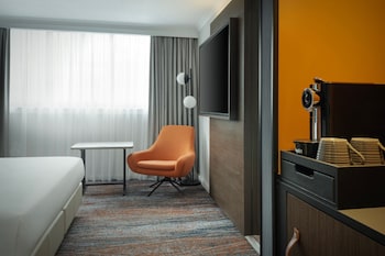 Superior Room, 1 King Bed
