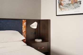 Deluxe Room, 1 King Bed