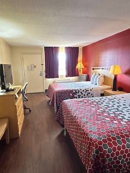 Room, 2 Queen Beds, Non Smoking