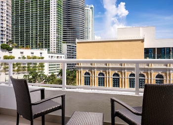 Room, 1 King Bed, Balcony, Park View