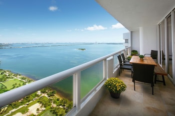 Penthouse, 4 Bedrooms (Condo)