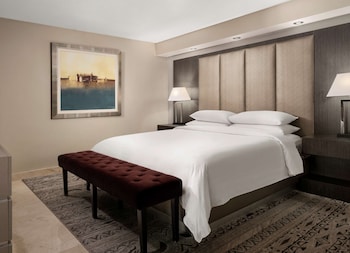 Grand Suite, 1 King Bed, Bay View