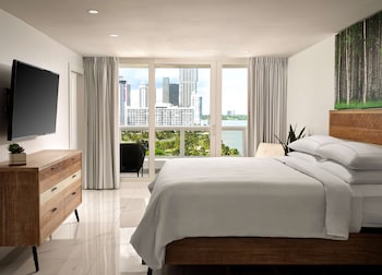 Condo, 3 Bedrooms