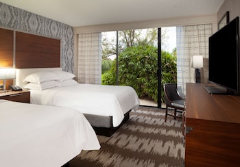 Family Suite, 2 Bedrooms (1 King & 2 Double Beds)