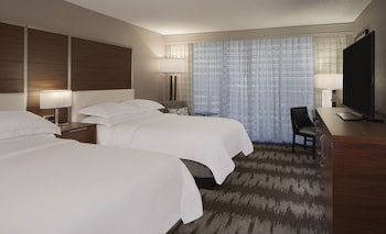 Room, 2 Double Beds, Accessible (Hearing)