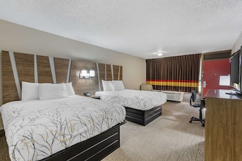 Room, 2 Queen Beds, Accessible, Non Smoking