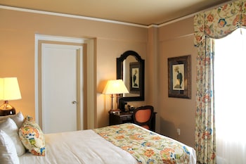 Room (Menger Petite)