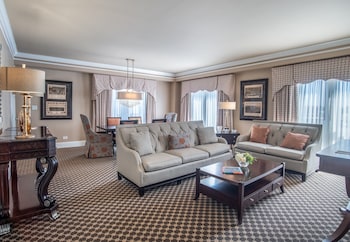Luxury Suite