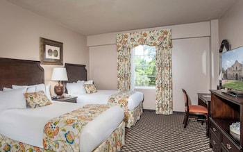 Room, 2 Double Beds (Accessible)