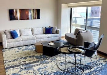 Luxury Suite