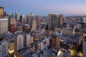 Room, 1 King Bed, City View