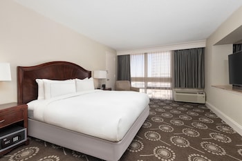 Honeymoon Suite, 1 King Bed, Non Smoking