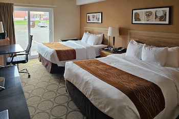 Room, 2 Queen Beds, Non Smoking