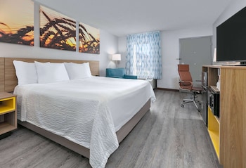 Standard Room, 1 King Bed, Smoking