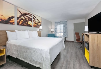 Standard Room, 1 King Bed, Smoking
