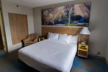 Room, 1 King Bed, Non Smoking (Second Floor)