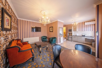 Premium Two Bedroom Suite (In Adjacent Building)