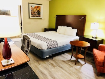 Standard King, Non-Smoking - Newly Renovated