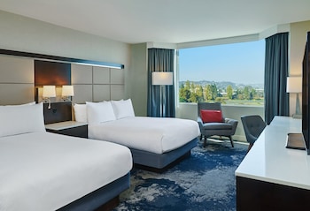 Room, 2 Double Beds (Hearing Accessible)