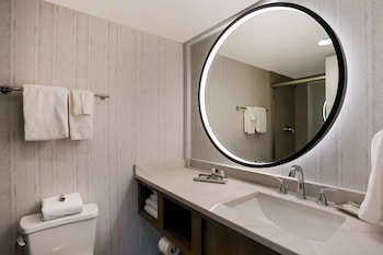Standard Room, 2 Queen Beds, Non Smoking, Refrigerator & Microwave