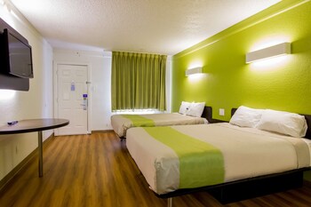 Standard Room, 2 Double Beds, Non Smoking