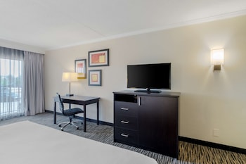 Standard Room, 1 King Bed, Non Smoking