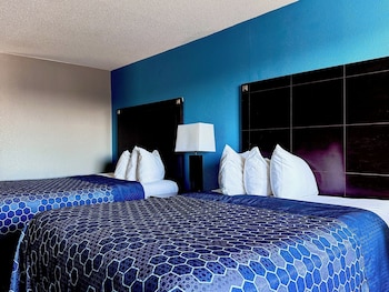 Standard Double Room, 2 Queen Beds