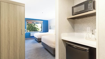 Standard Room, 2 Queen Beds
