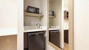 Suite, 2 Queen Beds