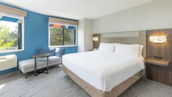 Standard Room, 1 King Bed (Extra Floor Space)