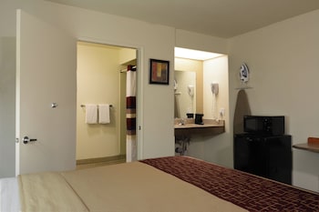 Deluxe Room, 1 King Bed, Accessible (Roll-In Shower, Smoke Free)