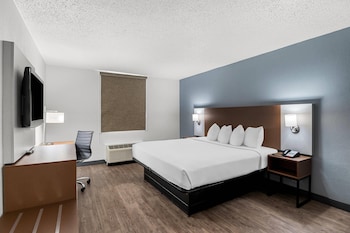 Standard Room, 1 King Bed, Non Smoking (Kitchenette, Limited)