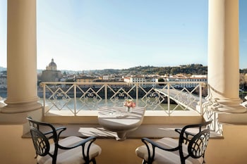 Royal Suite, 1 King Bed, Balcony, River View