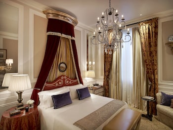 Deluxe Room, 1 King Bed