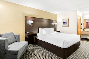 Standard Room, 1 King Bed, Non Smoking