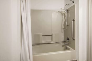 Room, 1 King Bed, Accessible, Non Smoking (Mobility)