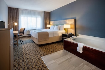 Room, 1 King Bed, Non Smoking (Oversized tub)