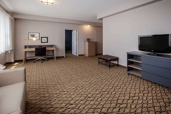 Deluxe Suite, 1 King Bed, Non Smoking