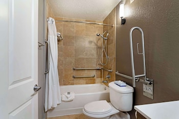 Standard Room, 2 Queen Beds, Accessible, Refrigerator