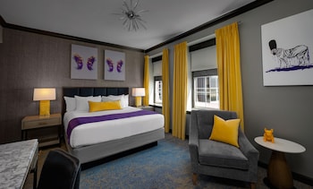 Premier King Room