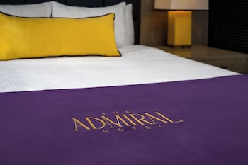 Room, 1 King Bed, Accessible