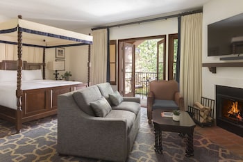 Suite, 1 King Bed (Mission Spa)